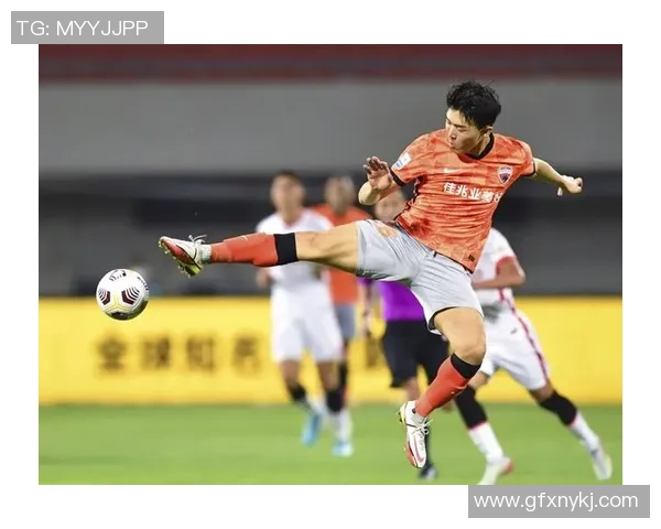 上海足球队心理素质引发热议球迷与专家各执己见探讨背后原因